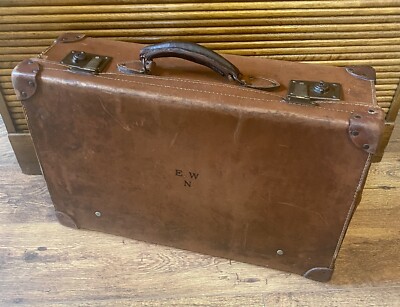ANTIQUE VINTAGE LEATHER CASE SUITCASE/TRUNK