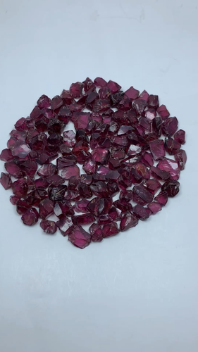 300 Carats Facet Grade rough Garnet From Tanzania, For lapidary, For Gem cutter - Video 1 of 1