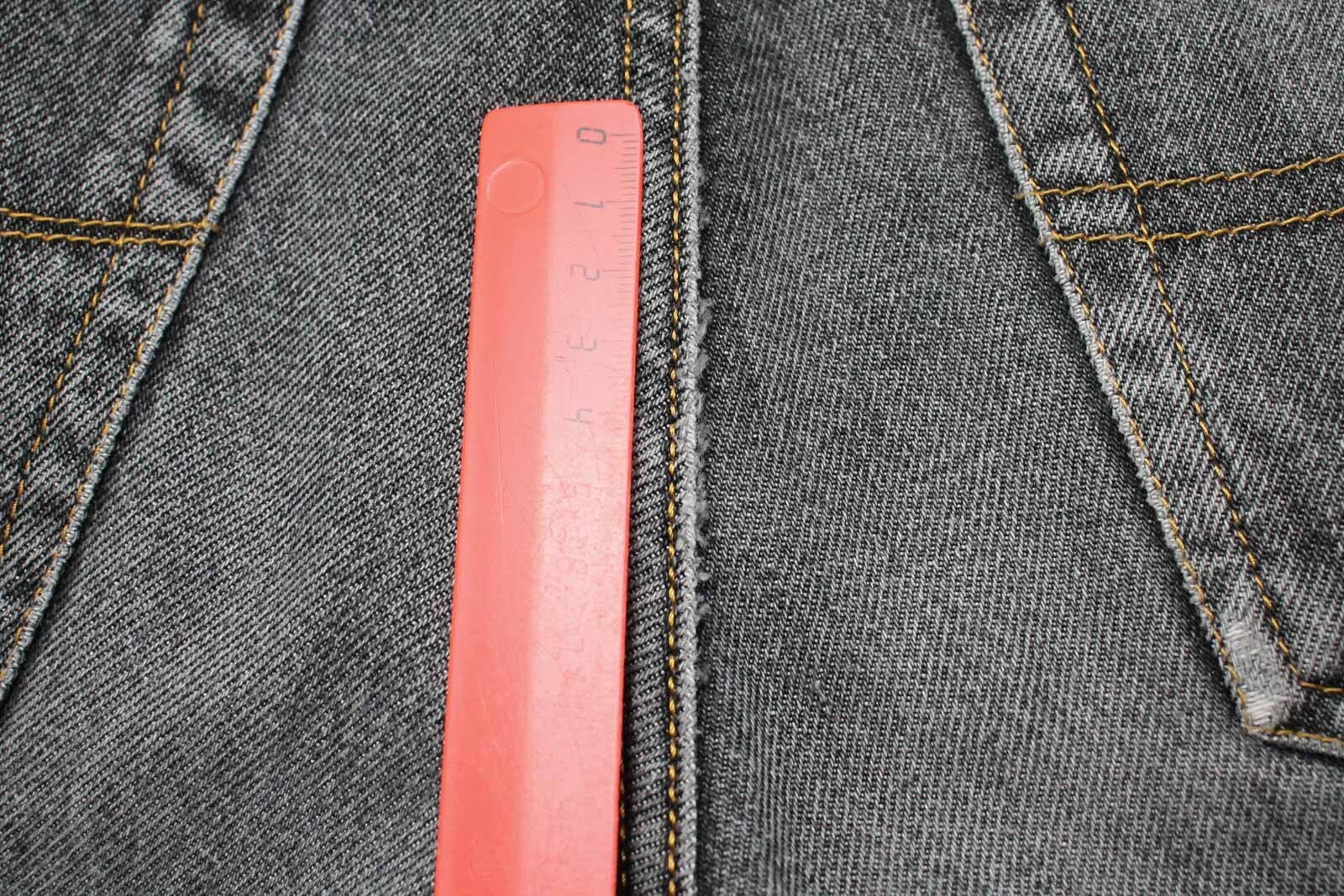 VALENTINO Jeans Men's W34 Straight Leg Whiskers High Rise Zip Fly thumbnail 15