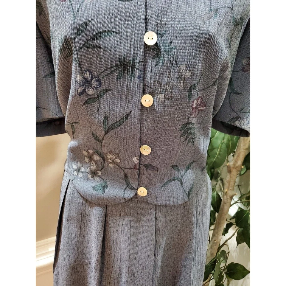 Vestido Miss Dorby Gris Floral Poliéster Cuello Redondo Manga 3/4 Hasta la Rodilla Talla 2X Foto 3 de 4