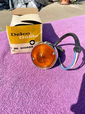 1963-1967 Chevrolet Corvette C2 Nos Park Light Lens Turn Signal Assembly 910552