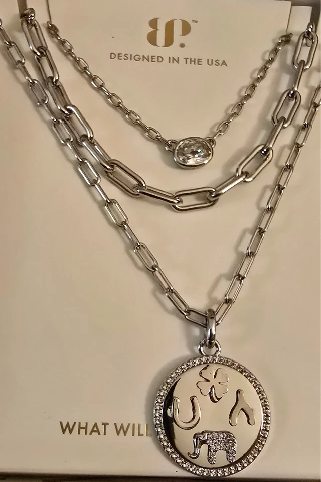 Bomb Party Summer Luxe Capas 2025 NK49700 'Suerte y mucho ajetreo' Elefante