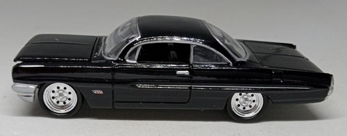 Johnny Lightning Jet Black '61 Pontiac Catalina Loose Diecast 1:64 197 R2 - Picture 5 of 6