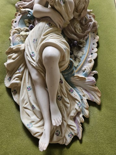 Framed Andrew Kolb Sons Porcelain Sculpture Courtship Couple Semi Nude Gold Wood - Picture 5 of 15
