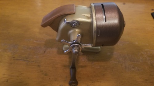 Eagle Claw ECA Push Button Spin Casting Fishing Reel Vintage USA working - Picture 2 of 7