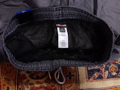 Kirkland Signature Men's Black Square Swim Shorts, Size Large - Picture 4 of 4