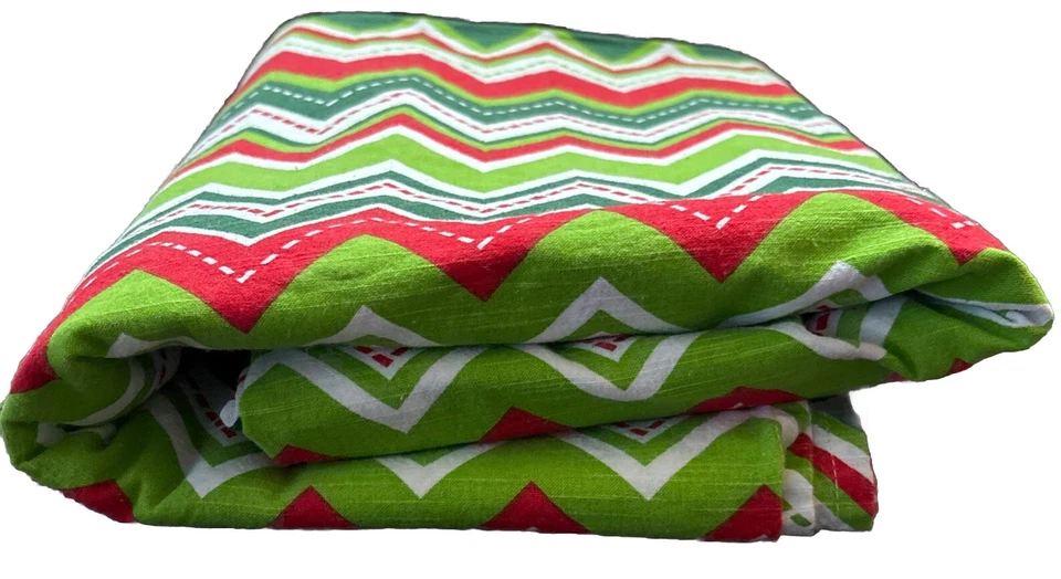 Tablecloth Red White Green Chevron Stripes 100% Cotton 60x96 Made In India - Image 2 of 4