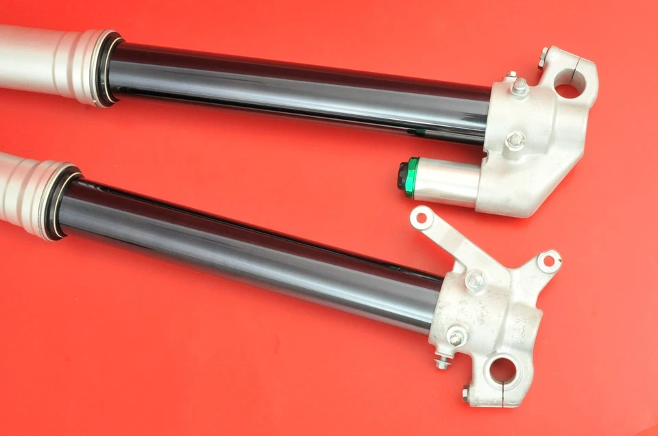 Kawasaki KX450F KX 450F 2017 2018 juego de unidades amortiguadoras de suspensión de horquilla delantera SHOWA Foto 3 de 4