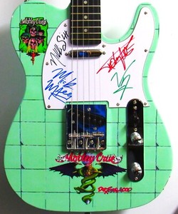 激レア！MOTLEY CRUE メンバー全員サイン入り写真カード 1991 Rock Cards MOTLEY CRUE 10 Card Lot (Vince Neil, Tommy