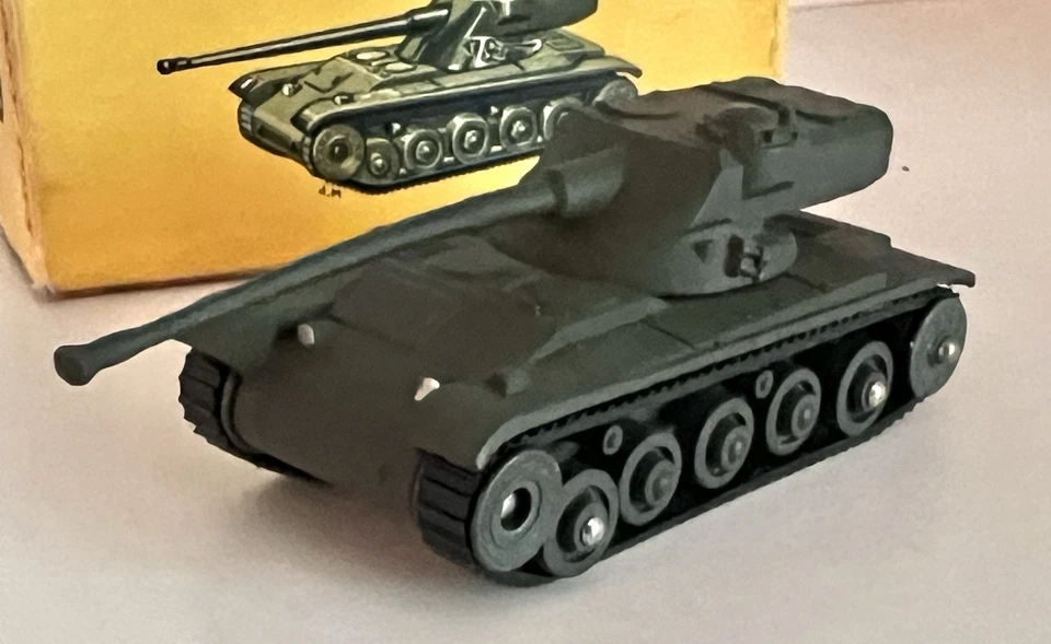 Tanque vintage Dinky Toys AMX 1958 13 toneladas - No. 817 - CAJA ORIGINAL COMO NUEVA - MIRA Foto 3 de 4