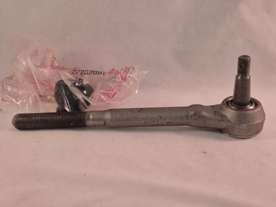 Chevy Chevelle McQuay-Norris ES333R 1964-70 barra de amarre exterior izquierda derecha nuevo en stock Foto 3 de 4