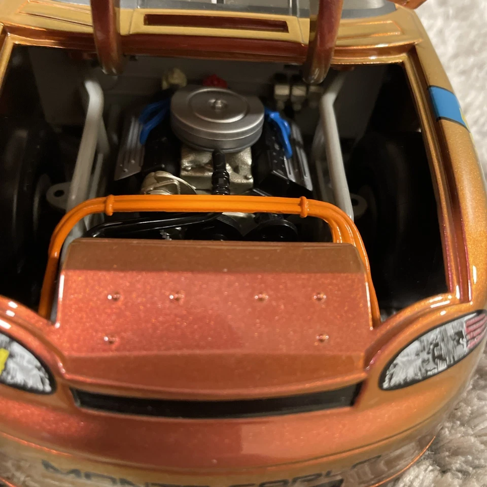 1998 Revell Collection Jeff Gordon 1/18 Scale Dupont Chromalusion 1 / 5,004 Rare - Image 2 of 4