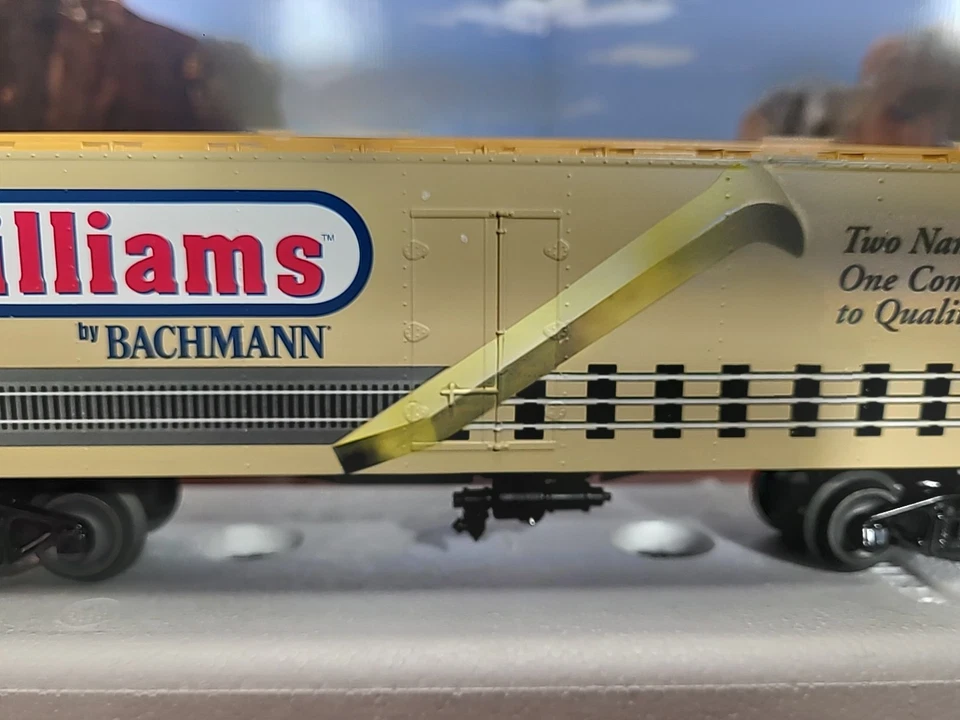 Williams By Bachmann O Gauge Platinum Club Car - Image 4 of 4