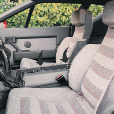 Deckel Abdeckung Mittelkonsole Scharnier Abdeckkappe Alpine GTA Turbo GT D501