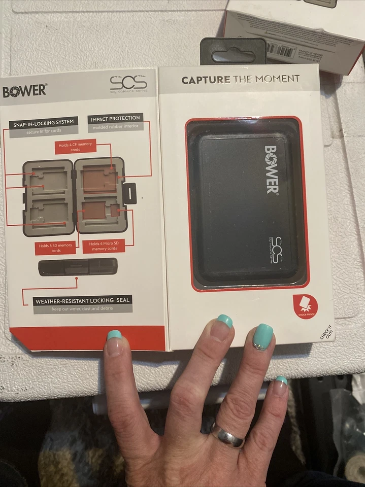 Cartera rígida para tarjetas de memoria de alta resistencia Bower (SB1) Foto 3 de 3