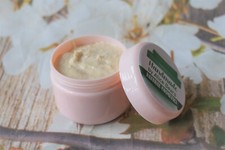  FACE SCRUB WITH PAPAIN, MICRODERMABRASION CRYSTALS, B3,E + EXTRACTS 50 ml