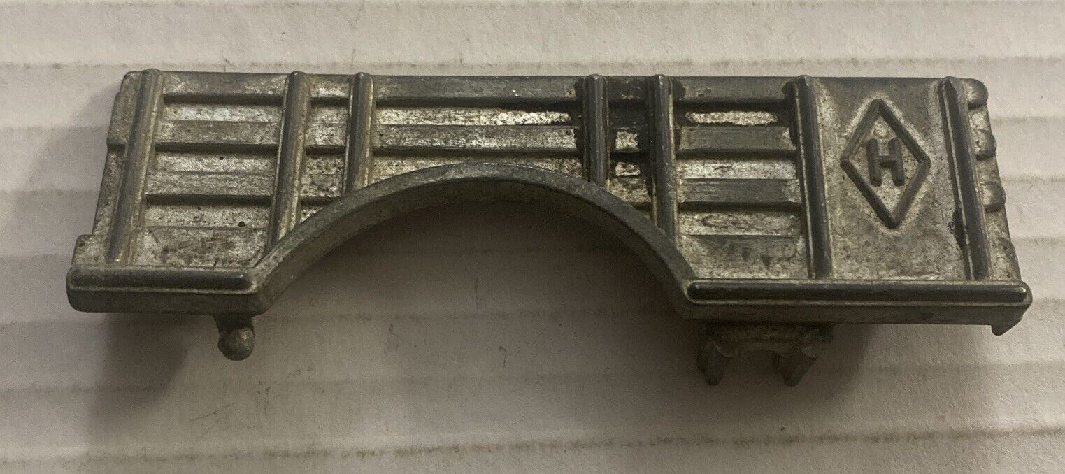 Picture 1 of 4