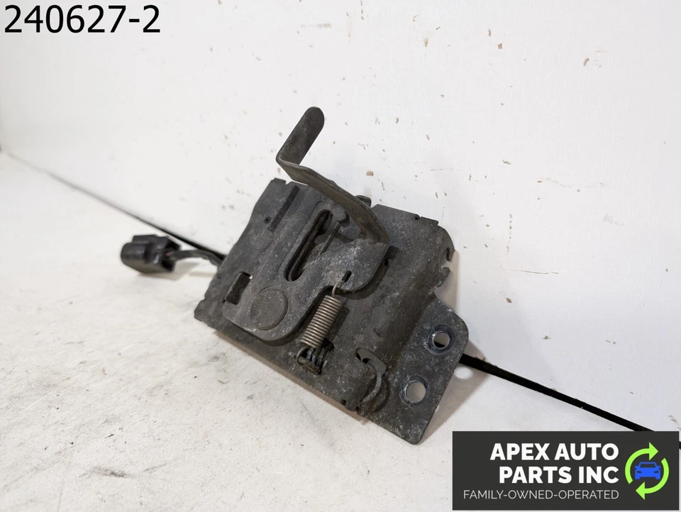 OEM 2007 Mitsubishi Outlander 3.0L Bonnet Hood Lock Catch Latch AMD67022 - Image 2 of 4