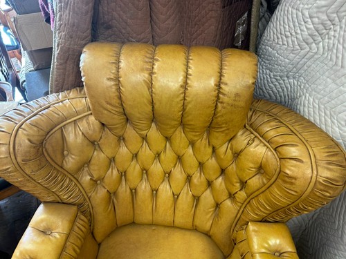 RARE Antique Chesterfield Tufted Platform Rocking Chair / Carved Furry Paw Feet - Picture 9 of 24