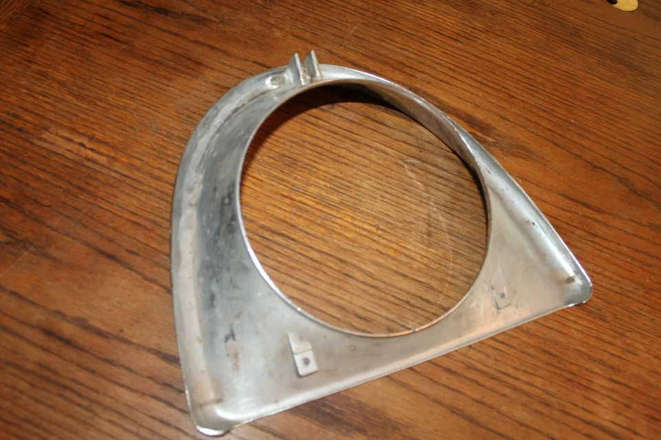 Packard Clipper 1956 moldura de faro o puerta, derecha, increíble cromo California Foto 2 de 2