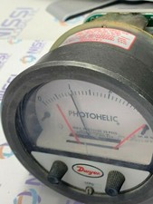 Dwyer Photohelic 3003C Pressure Gauge
