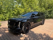 2025 Cadillac Escalade ESV