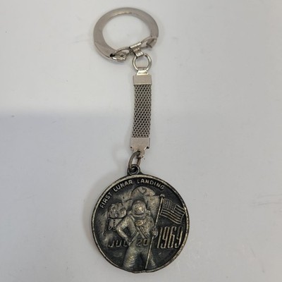 Apollo 11 First Lunar Landing Pewter Medal Keychain July 20 1969 Vtg Space