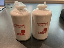 Genuine Fleetguard Spin-On Fuel/Water Separator FS19599 Lot Of Two