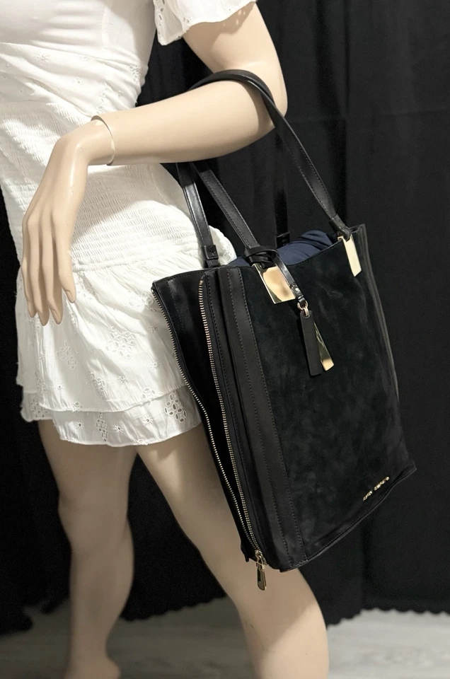 BOLSO SHOPPER GRANDE DE CUERO GAMUZA NEGRO VERTICAL VINCE CAMUTO PARA MUJER Foto 3 de 4