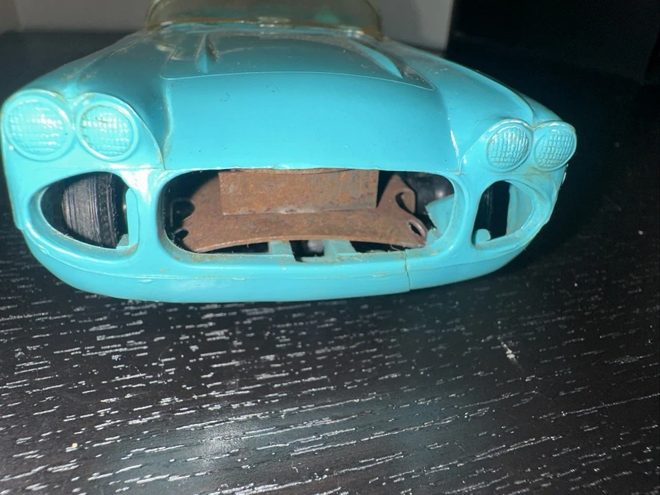 VINTAGE 1959 CHEVROLET CORVETTE CONVERTIBLE Friction Turquoise DEALER PROMO CAR - Image 2 of 4