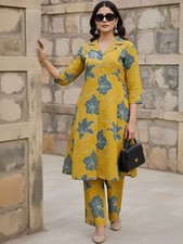 Indian Women Yellow Pure Cotton Floral Printed A-Line Kurta With Trouser Set