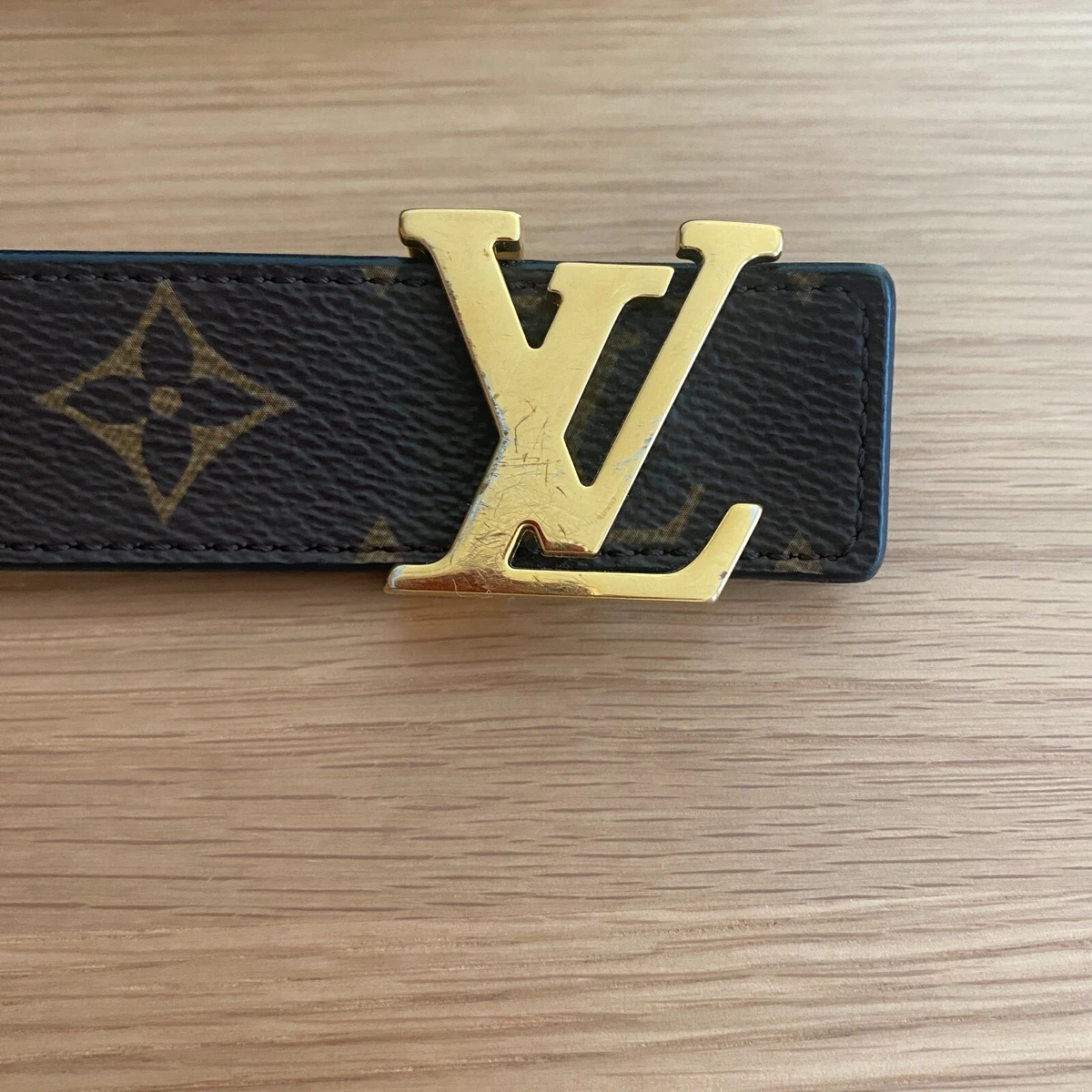 women lv belt