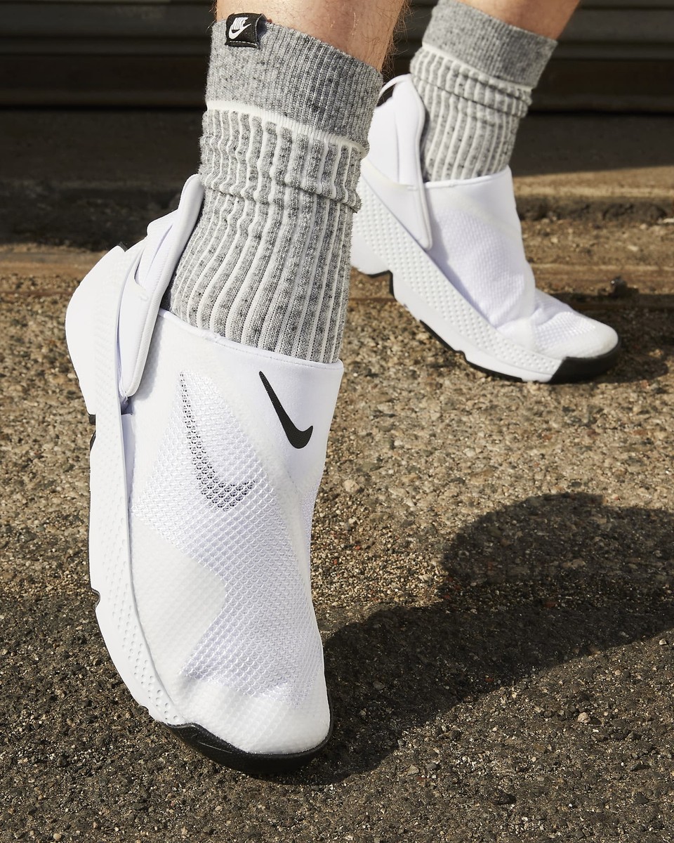 NIKE GO FLYEASE ナイキ ゴーフライイーズ DR5540-102 NIKE GO FLYEASE ナイキ ゴーフライイーズ DR5540-102