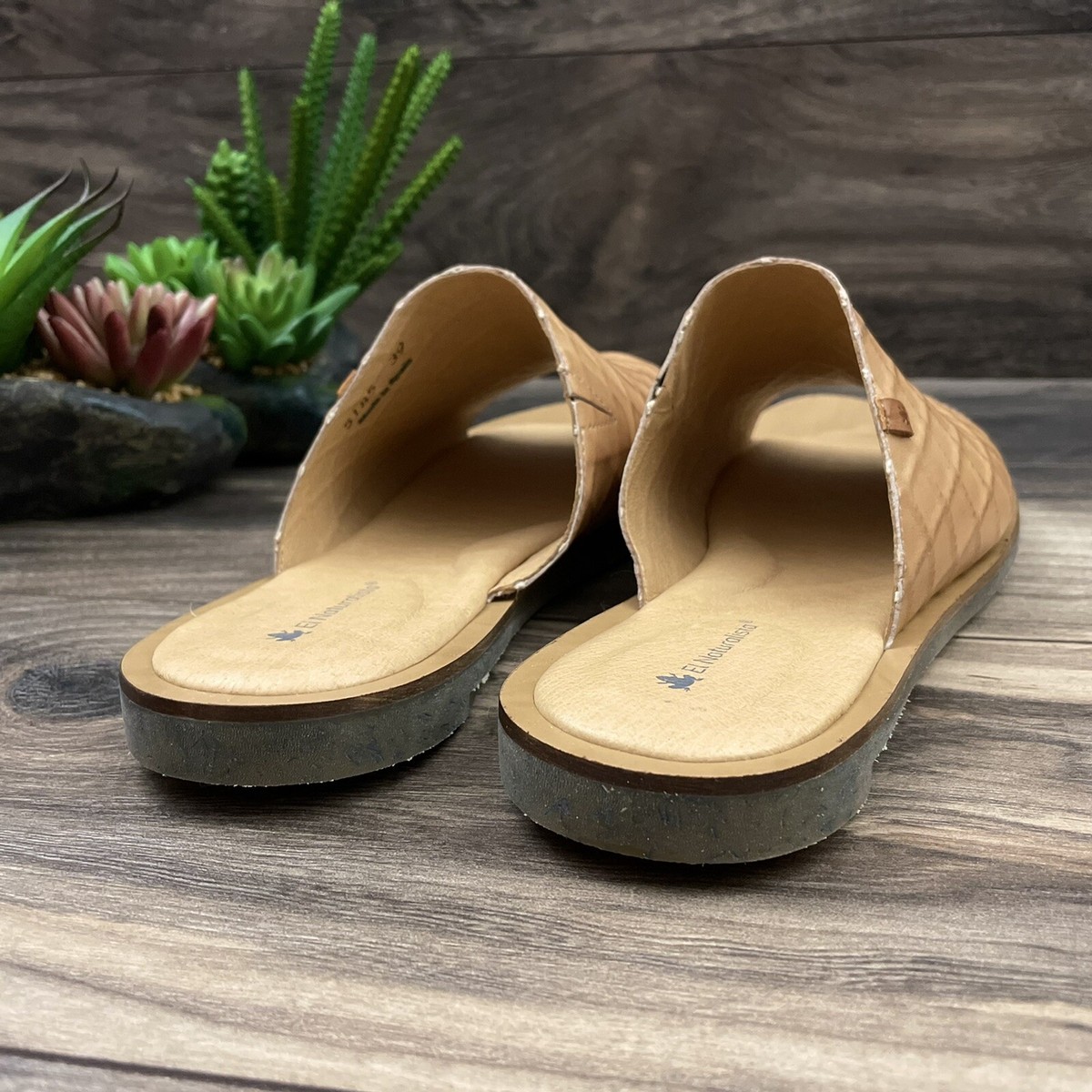 El Naturalista Women's Wakataua Casual Leather Sandals - Slingback Style, 1" Heel - View #5