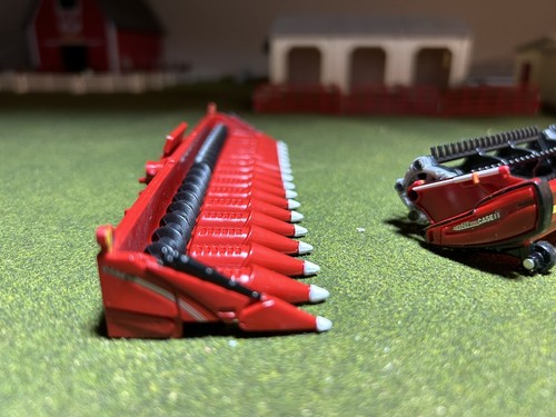 1/64 Ertl Case IH 16 Row Corn Head & 50’ Draper Header- Just Released - Awesome! - Picture 9 of 12