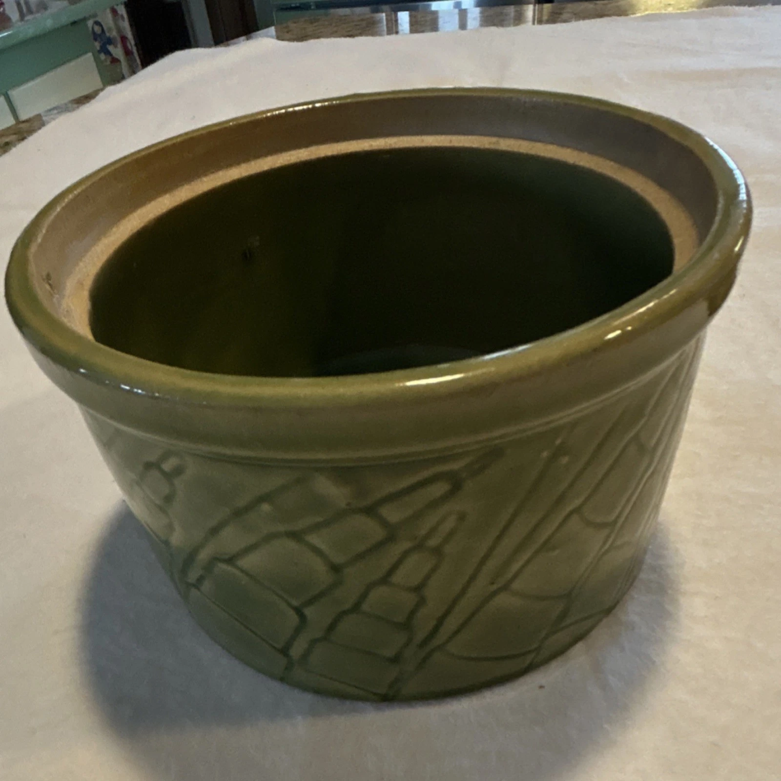 Green Ceramic McCoy butter or sugar Jar with Lid Asparagus Pattern 6in x 4in