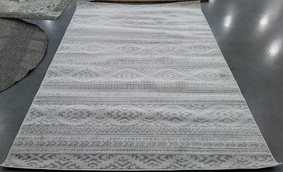 IVORY / LT GREY 6'-0'' x 9'-0'' Back Stain Rug, Reduced Price 1172786697 TUL272G-6