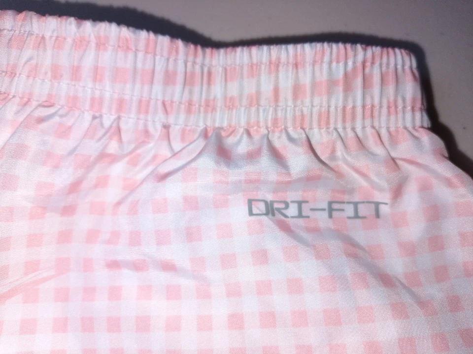 Kids Nike Shorts Size 4 - Image 3 of 4