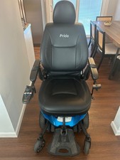 Pride Mobility Jazzy Air 2 Elevating Seat Powerchair Scooter. Open Box