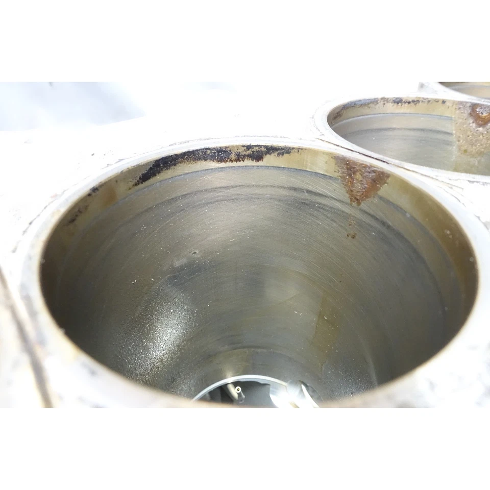 2011-2012 BMW N55 6-Cyl Twin-Scroll Turbo 3.0L Engine Cylinder Block Bare OEM - Imagem 3 de 4