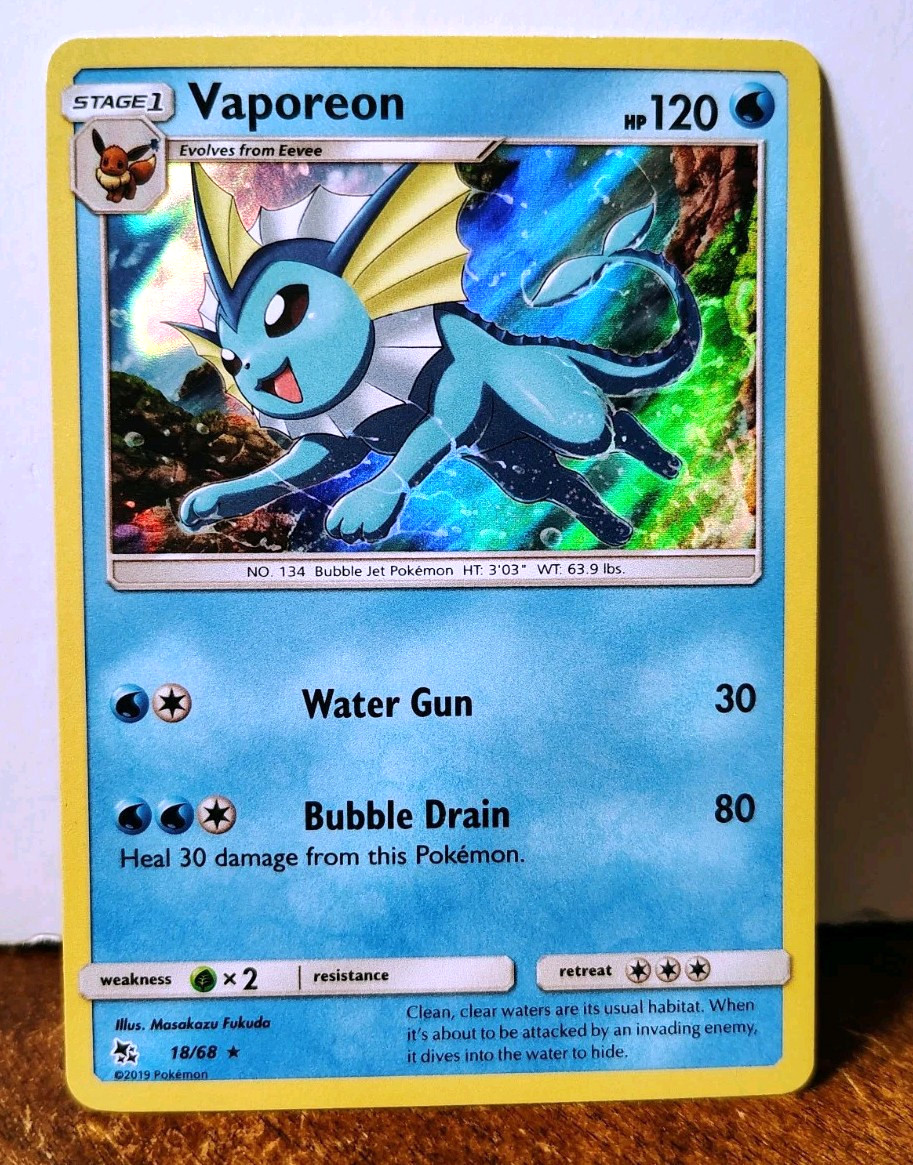 POKEMON VAPOREON 18/68 HOLO RARE HIDDEN FATES LP