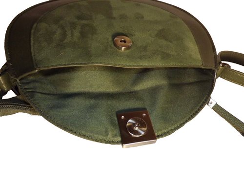 Borsa Time and Tru Bailey verde a tracolla con patta frontale tasca magnetica - Foto 4 di 8