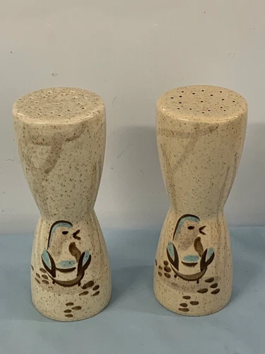 RED WING POTTERY  --  BOB WHITE  --   OVERSIZE SALT & PEPPER SHAKERS