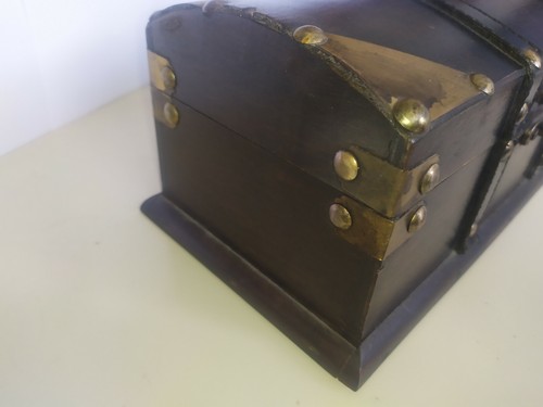 Cofre pirata 28x14x11cm marrón madera aspecto antiguo caja almacenamiento baúl - Imagen 2 de 9