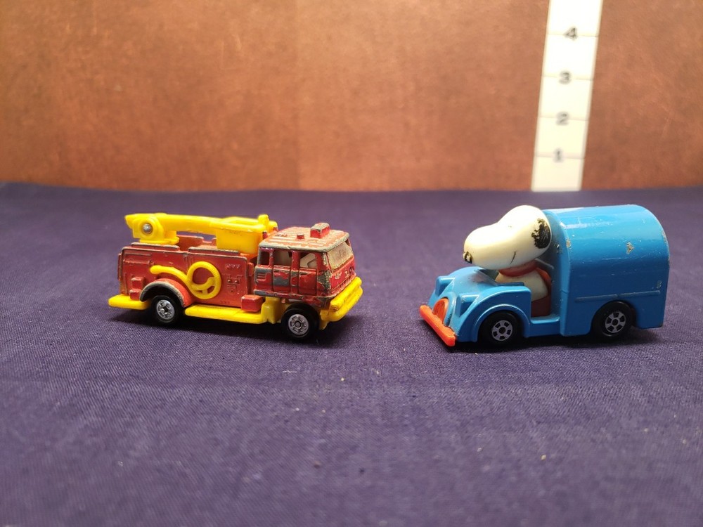 Vintage 1958 Aviva Snoopy US Mail & Fire Truck Diecast Mini Vehicles C21