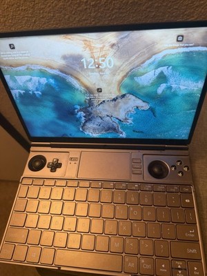 GPD WIN Max 2 10.1in Ryzen 7 16GB 1TB SSD Windows Radeon 680M Gray