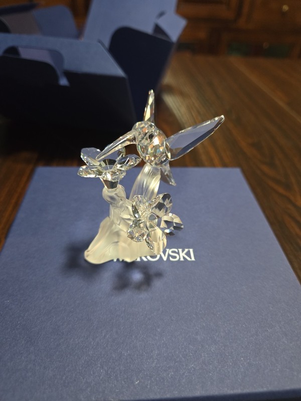Swarovski Figurine Crystal 166184 Hummingbird 2 13/16in MIB - Original Box/COA