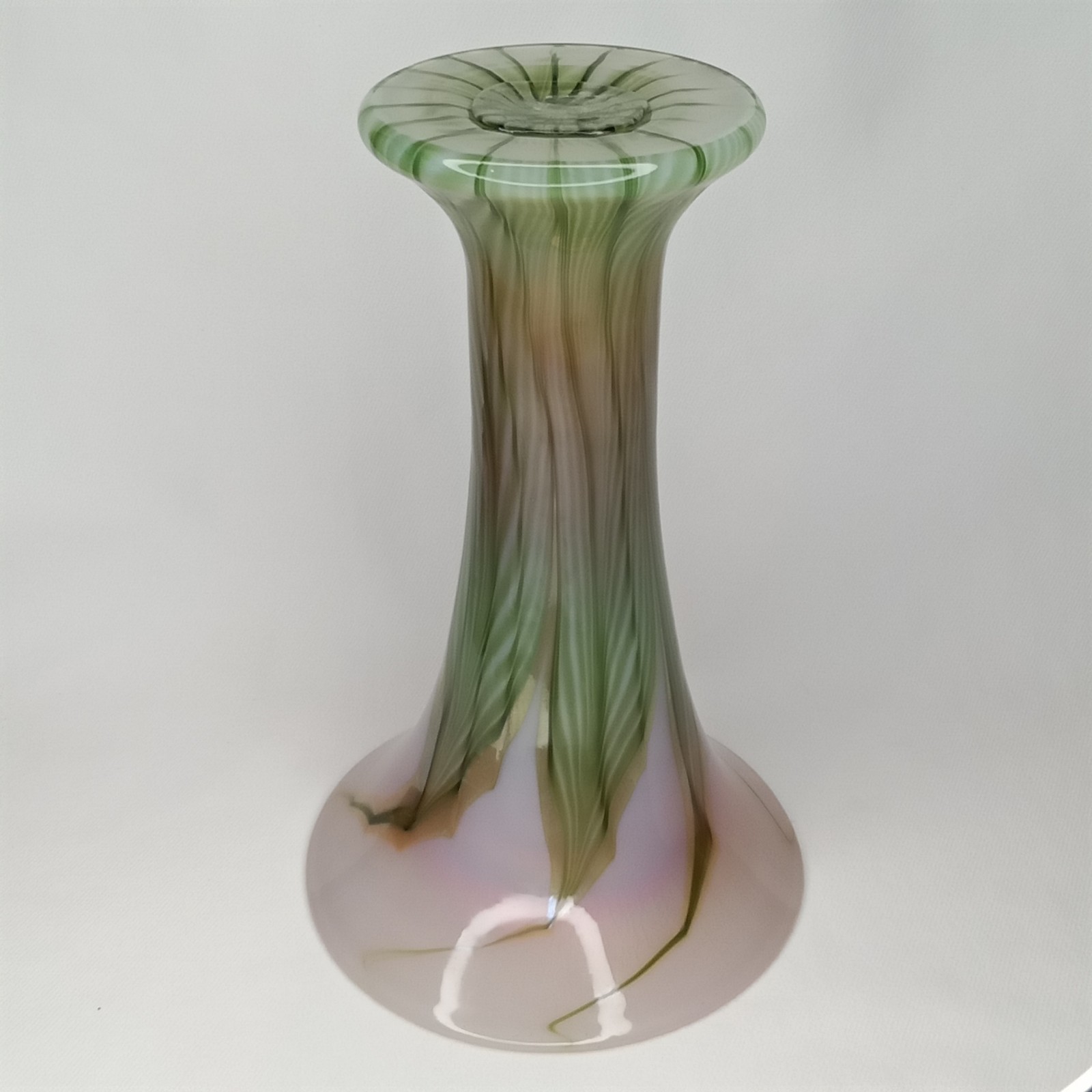 Lundberg Studios Glass Vase Green Gold Iridescent Feather Magnolia Flared Signed