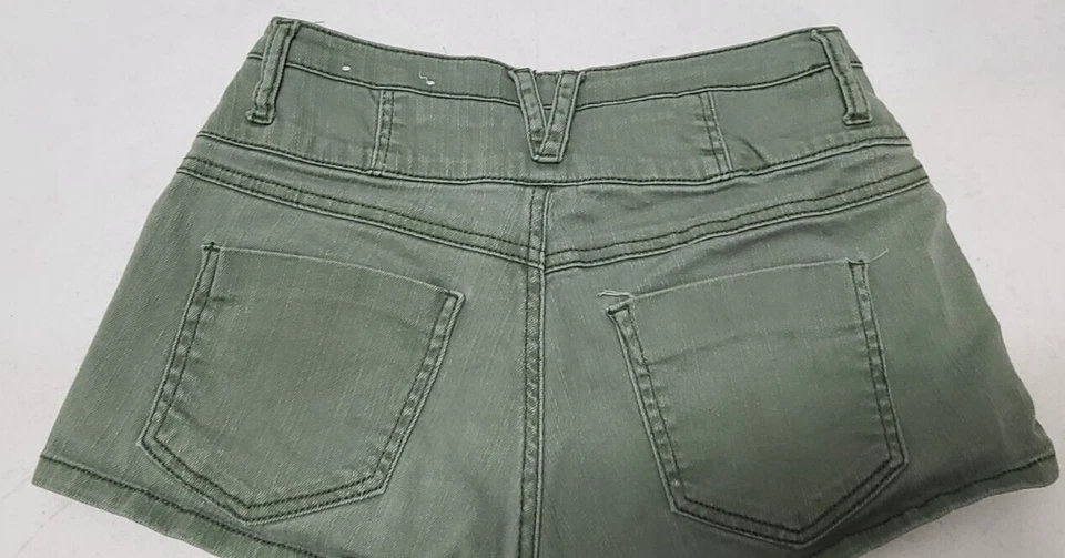 Pantalones Cortos Vanity Curvy Verde Elastizados Mujer Talla 27 Verano Foto 4 de 4