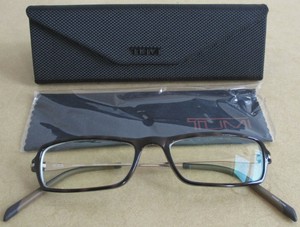 tumi eyeglass case